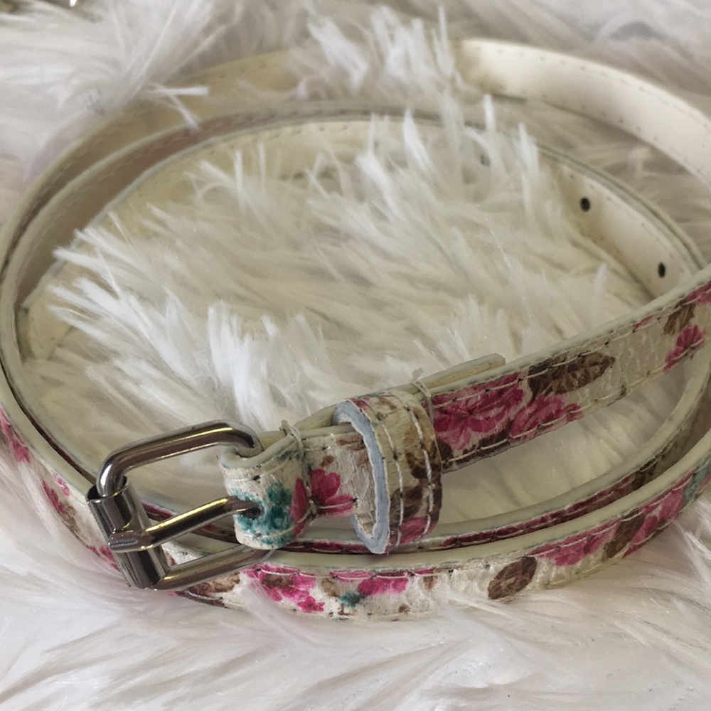 Large Skinny Floral Belt - Picture 2 of 6